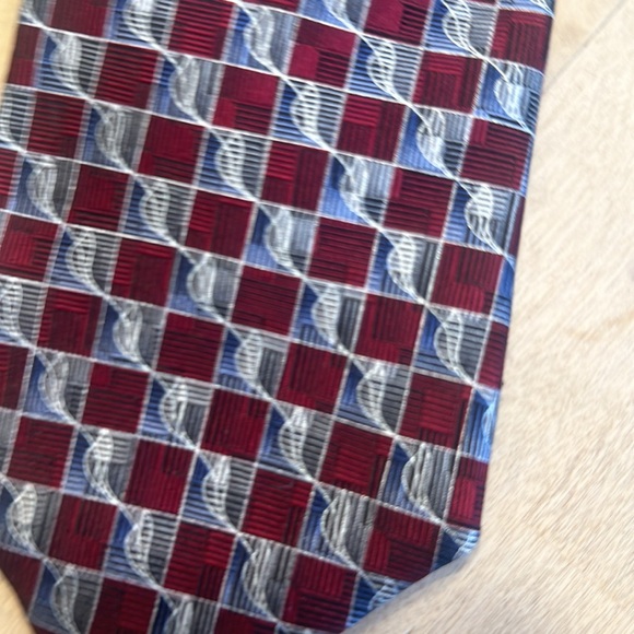 Hathaway Men’s Tie Hand Sewn 100% Italian Silk Made in the USA - Picture 3 of 5